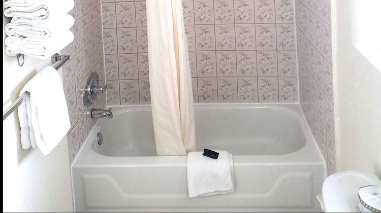 Americas Best Value Inn Williams Room