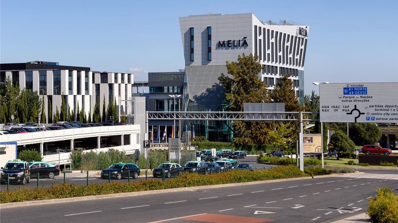 <b>Melia Lisboa Aeroporto Exterior</b>. Images powered by <a href="https://iceportal.shijigroup.com/" title="IcePortal" target="_blank">IcePortal</a>.