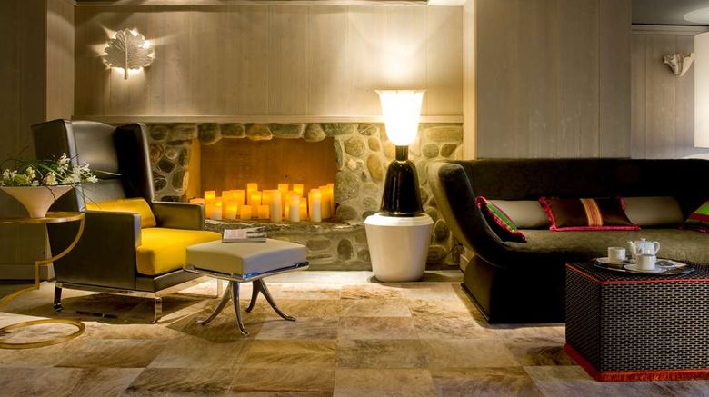 <b>La Sivoliere Hotel Lobby</b>. Images powered by <a href="https://iceportal.shijigroup.com/" title="IcePortal" target="_blank">IcePortal</a>.