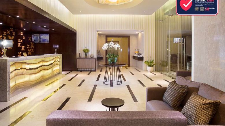 <b>Best Western Premier La Grande Hotel Lobby</b>. Images powered by <a href="https://iceportal.shijigroup.com/" title="IcePortal" target="_blank">IcePortal</a>.