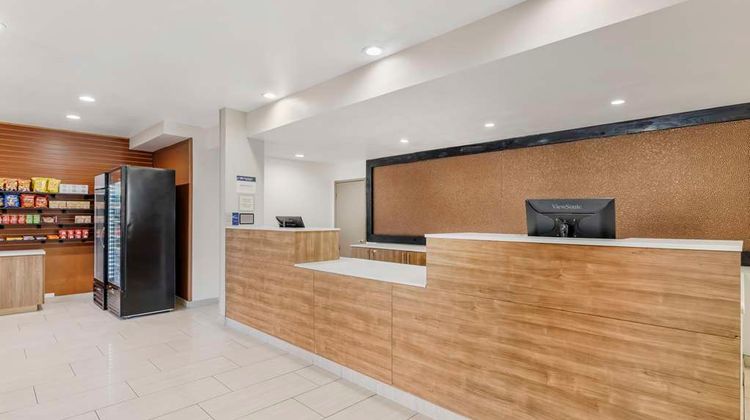 Best Western Carlsbad by the Sea Lobby
