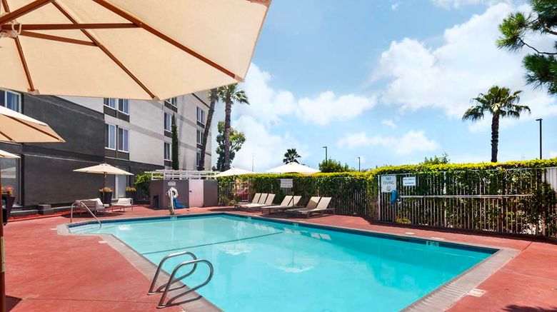 <b>Best Western Plus Commerce Hotel Pool</b>. Images powered by <a href="https://iceportal.shijigroup.com/" title="IcePortal" target="_blank">IcePortal</a>.