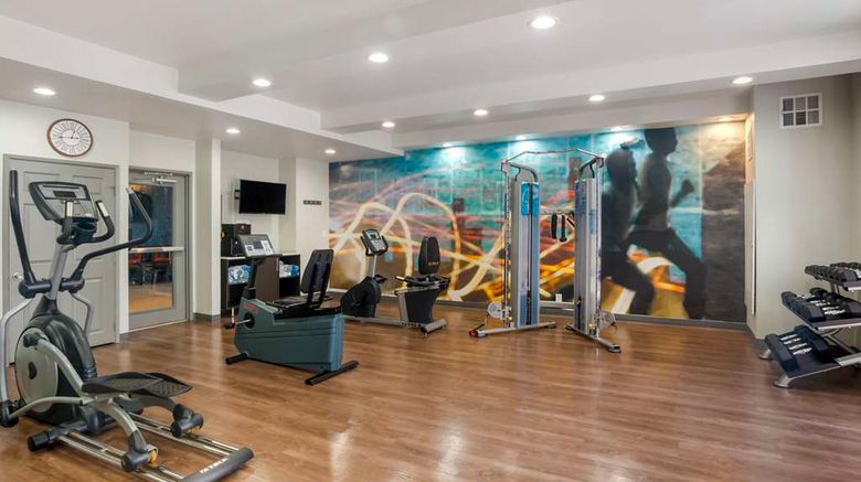<b>Best Western Plus Commerce Hotel Health</b>. Images powered by <a href="https://iceportal.shijigroup.com/" title="IcePortal" target="_blank">IcePortal</a>.