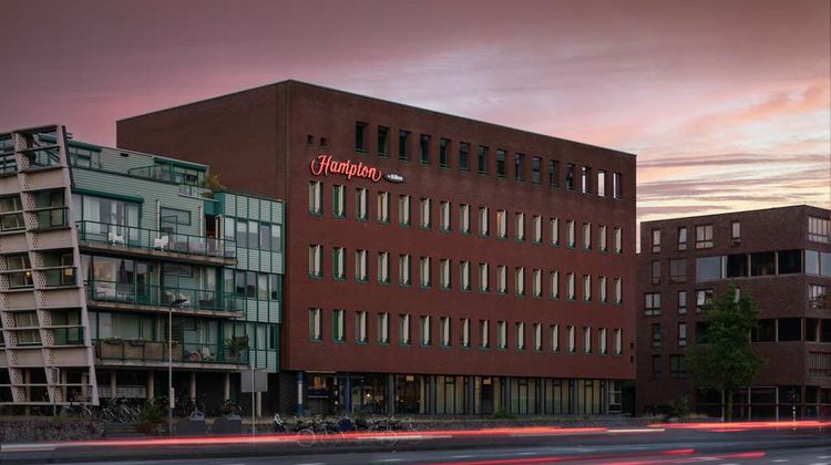 Hampton by Hilton Amsterdam Centre East Exterior