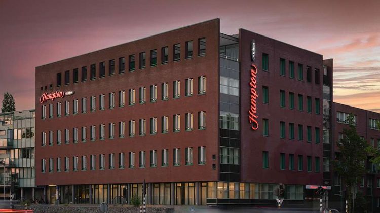 Hampton by Hilton Amsterdam Centre East Exterior