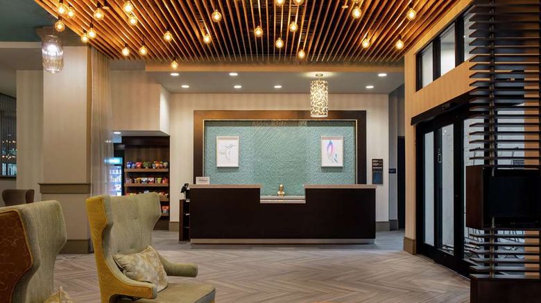 <b>Hilton Garden Inn Mobile Downtown Lobby</b>. Images powered by <a href="https://iceportal.shijigroup.com/" title="IcePortal" target="_blank">IcePortal</a>.