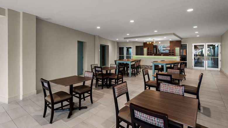 <b>Wyndham Garden Ankeny Restaurant</b>. Images powered by <a href="https://iceportal.shijigroup.com/" title="IcePortal" target="_blank">IcePortal</a>.