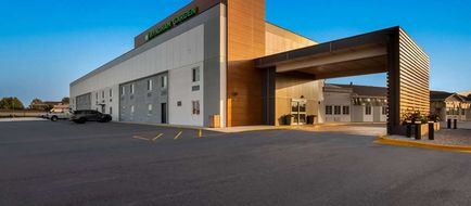Wyndham Garden Ankeny Exterior