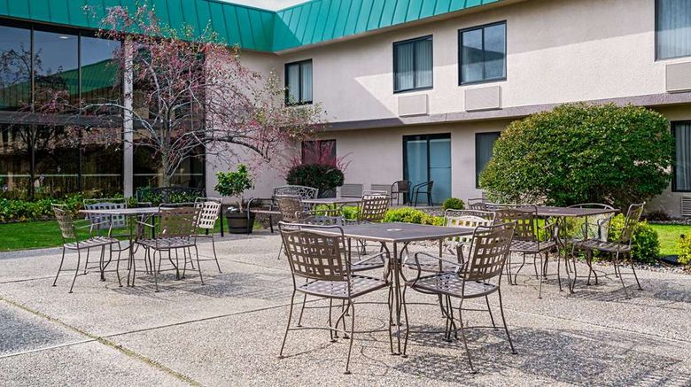 <b>Ramada Plymouth Hotel & Conference Cntr Exterior</b>. Images powered by <a href="https://iceportal.shijigroup.com/" title="IcePortal" target="_blank">IcePortal</a>.