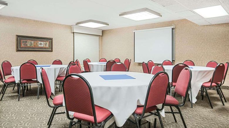 <b>Ramada Plymouth Hotel & Conference Cntr Meeting</b>. Images powered by <a href="https://iceportal.shijigroup.com/" title="IcePortal" target="_blank">IcePortal</a>.