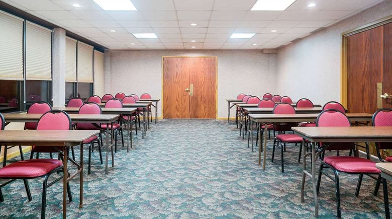 <b>Ramada Plymouth Hotel & Conference Cntr Meeting</b>. Images powered by <a href="https://iceportal.shijigroup.com/" title="IcePortal" target="_blank">IcePortal</a>.