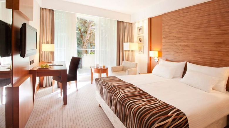 <b>Croatia Hotel Room</b>. Images powered by <a href="https://iceportal.shijigroup.com/" title="IcePortal" target="_blank">IcePortal</a>.