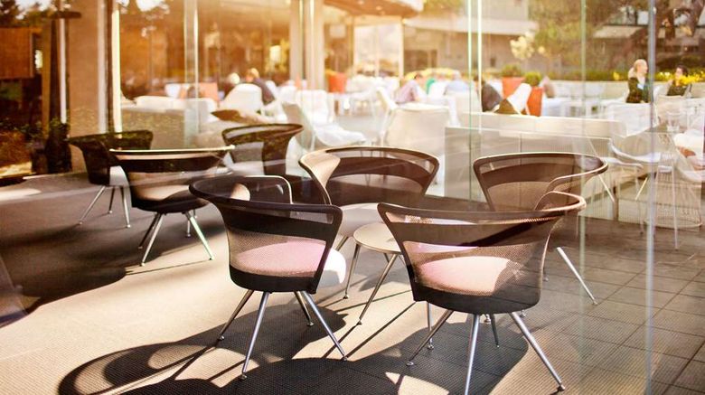 <b>Croatia Hotel Restaurant</b>. Images powered by <a href="https://iceportal.shijigroup.com/" title="IcePortal" target="_blank">IcePortal</a>.