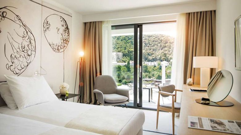 <b>Hotel Kompas Dubrovnik Room</b>. Images powered by <a href="https://iceportal.shijigroup.com/" title="IcePortal" target="_blank">IcePortal</a>.