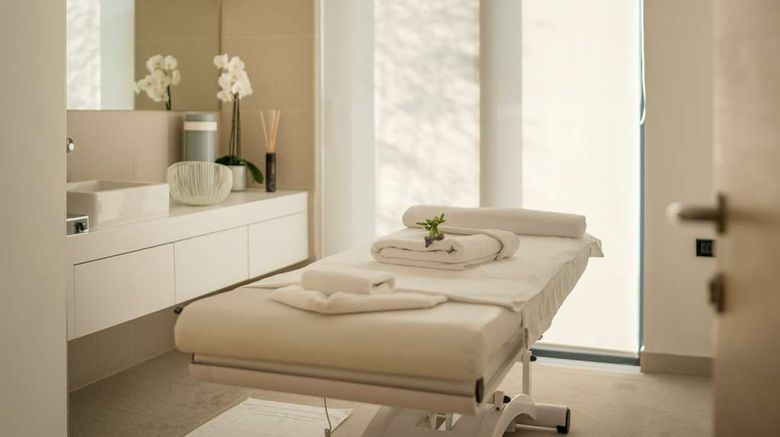 <b>Hotel Kompas Dubrovnik Spa</b>. Images powered by <a href="https://iceportal.shijigroup.com/" title="IcePortal" target="_blank">IcePortal</a>.