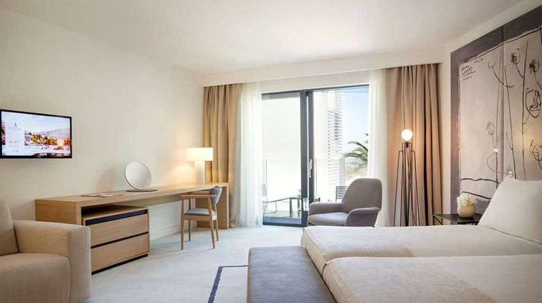 <b>Hotel Kompas Dubrovnik Room</b>. Images powered by <a href="https://iceportal.shijigroup.com/" title="IcePortal" target="_blank">IcePortal</a>.