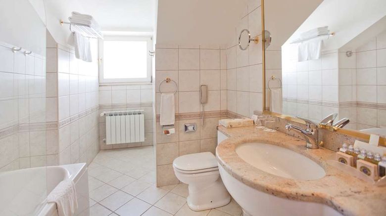 <b>Villa Glavic Room</b>. Images powered by <a href="https://iceportal.shijigroup.com/" title="IcePortal" target="_blank">IcePortal</a>.