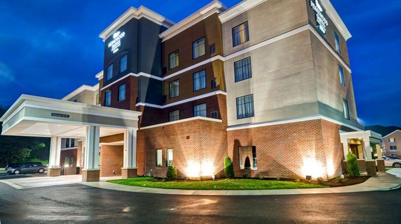 <b>Homewood Suites by Hilton Christiansburg Exterior</b>. Images powered by <a href="https://iceportal.shijigroup.com/" title="IcePortal" target="_blank">IcePortal</a>.