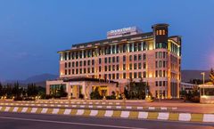 DoubleTree by Hilton Hotel Van