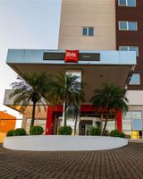 Ibis Chapeco