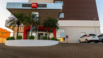 Ibis Chapeco