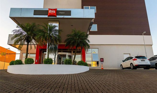 Ibis Chapeco Exterior