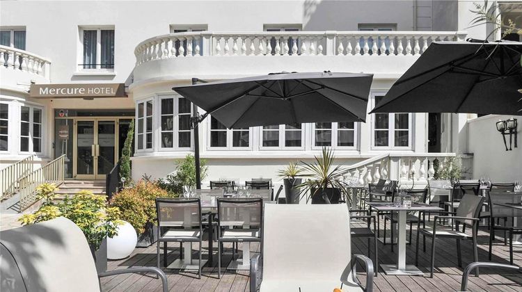 Mercure Paris Saint Cloud Hippodrome Meeting