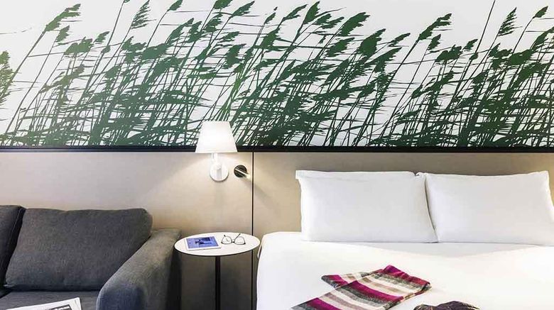 <b>Mercure Daventry Court Hotel & Spa Room</b>. Images powered by <a href="https://iceportal.shijigroup.com/" title="IcePortal" target="_blank">IcePortal</a>.