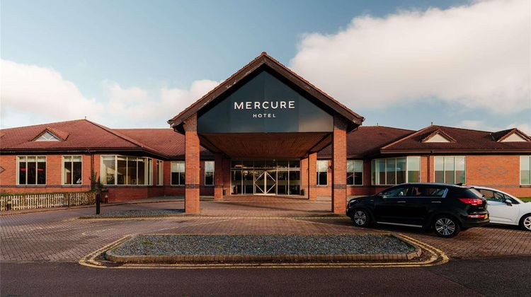 Mercure Daventry Court Hotel & Spa Exterior