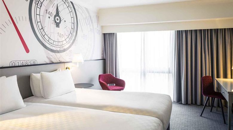 <b>Mercure Dartford Brands Hatch Hotel Room</b>. Images powered by <a href="https://iceportal.shijigroup.com/" title="IcePortal" target="_blank">IcePortal</a>.