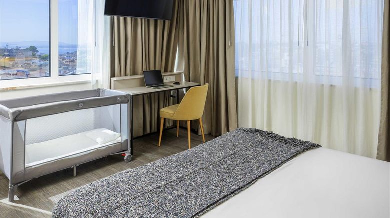 <b>Ibis Styles Lisboa Embaixador Room</b>. Images powered by <a href="https://iceportal.shijigroup.com/" title="IcePortal" target="_blank">IcePortal</a>.