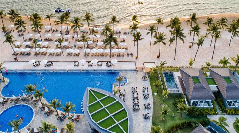 <b>Novotel Phu Quoc Resort Pool</b>. Images powered by <a href="https://iceportal.shijigroup.com/" title="IcePortal" target="_blank">IcePortal</a>.