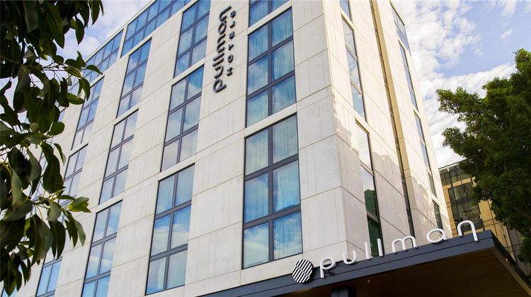 Pullman Sydney Airport Hotel Exterior