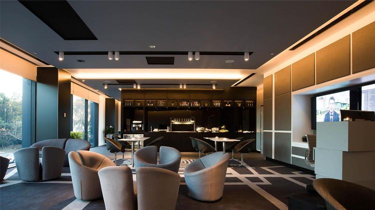 Pullman Sydney Airport Hotel Exterior