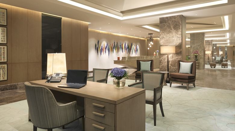 <b>The Leela Ambience Convention Hotel Lobby</b>. Images powered by <a href="https://iceportal.shijigroup.com/" title="IcePortal" target="_blank">IcePortal</a>.