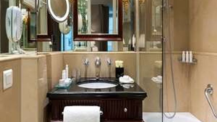 Hotel Francois 1er Room