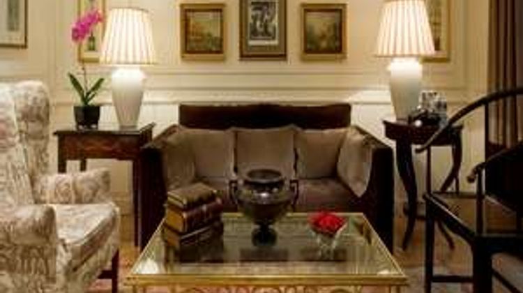 Hotel Francois 1er Lobby