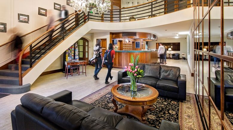 <b>Adelaide Inn Lobby</b>. Images powered by <a href="https://iceportal.shijigroup.com/" title="IcePortal" target="_blank">IcePortal</a>.