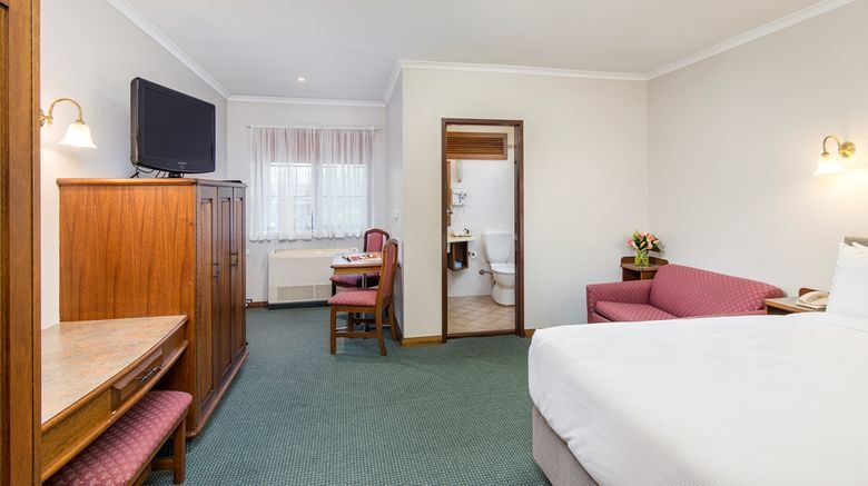 <b>Adelaide Inn Room</b>. Images powered by <a href="https://iceportal.shijigroup.com/" title="IcePortal" target="_blank">IcePortal</a>.