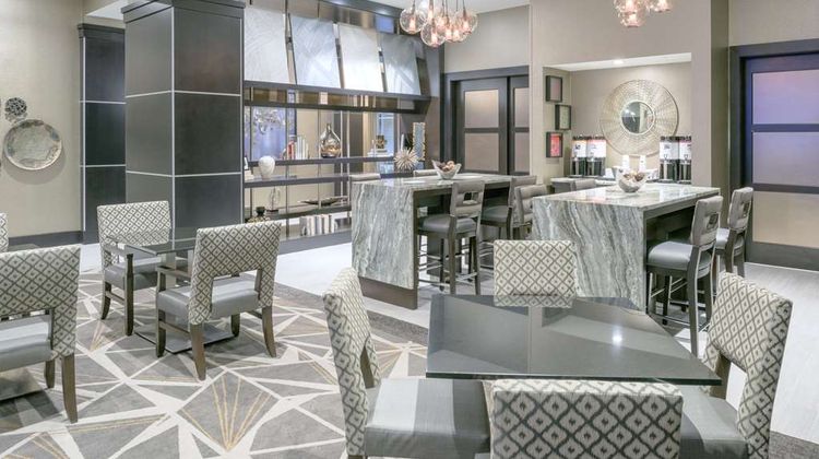 Hampton Inn & Suites Worcester Restaurant