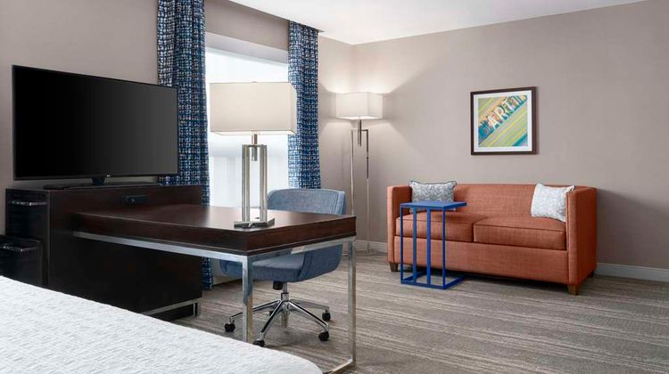 Hampton Inn & Suites Worcester Room