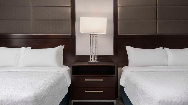 Hampton Inn & Suites Worcester Room