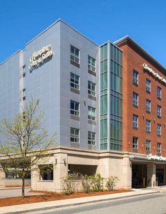 Hampton Inn & Suites Worcester