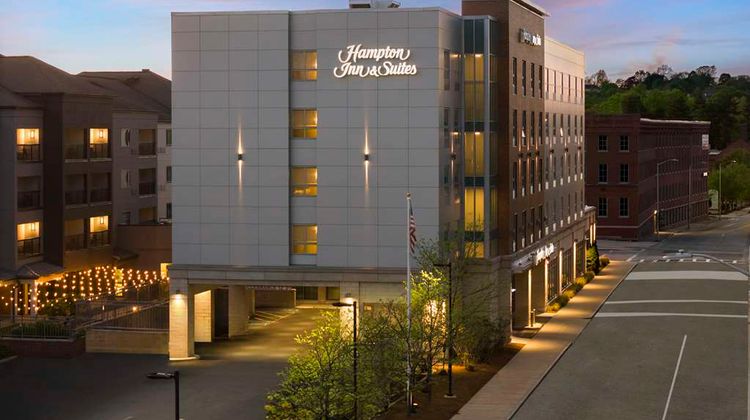 Hampton Inn & Suites Worcester Exterior
