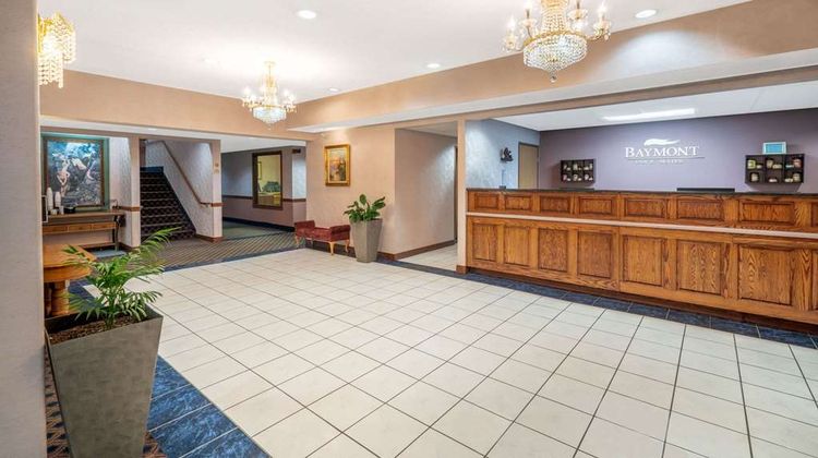 Baymont by Wyndham Albany Lobby