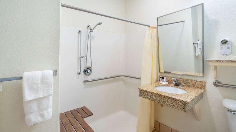 <b>Baymont by Wyndham Albany Room</b>. Images powered by <a href="https://iceportal.shijigroup.com/" title="IcePortal" target="_blank">IcePortal</a>.