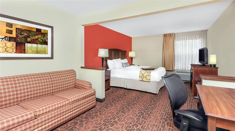 <b>Baymont Inn Oklahoma City/Quail Springs Suite</b>. Images powered by <a href="https://iceportal.shijigroup.com/" title="IcePortal" target="_blank">IcePortal</a>.