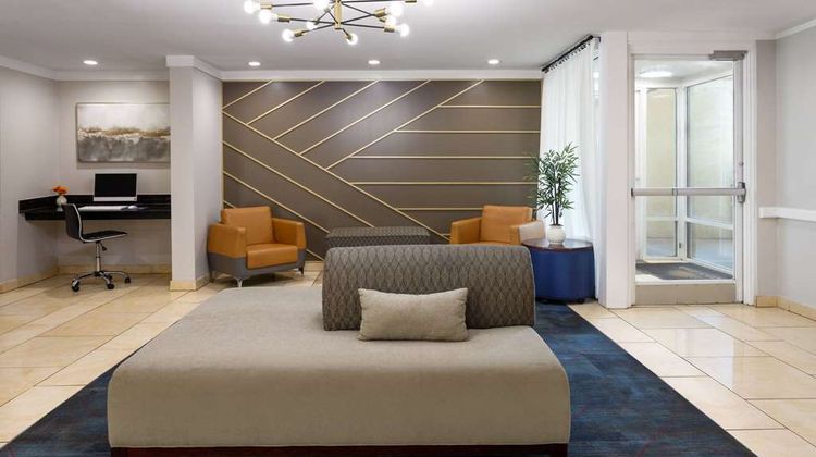 Days Inn Florence Near Civic Center Lobby