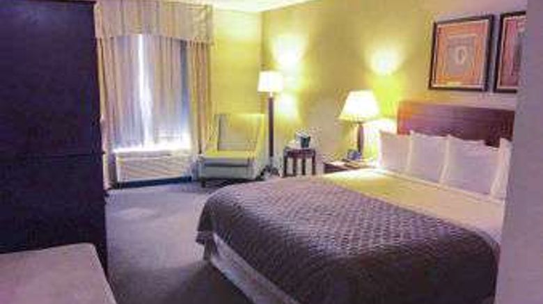 <b>Ramada Plaza Atlanta Airport Hotel Room</b>. Images powered by <a href="https://iceportal.shijigroup.com/" title="IcePortal" target="_blank">IcePortal</a>.