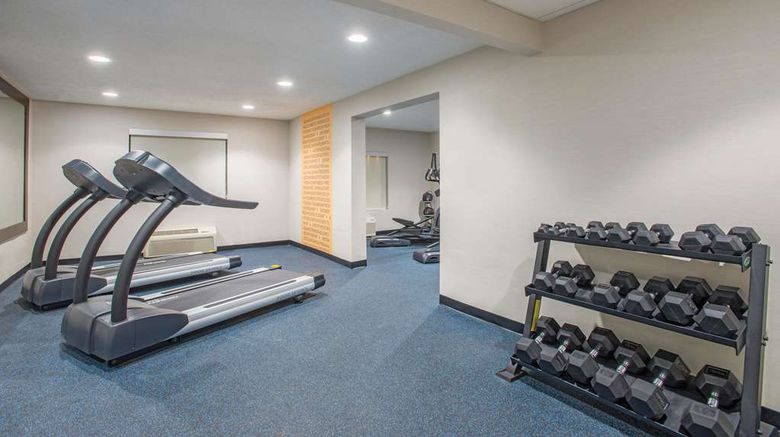 <b>La Quinta Inn & Suites DC Metro-Beltway Health</b>. Images powered by <a href="https://iceportal.shijigroup.com/" title="IcePortal" target="_blank">IcePortal</a>.